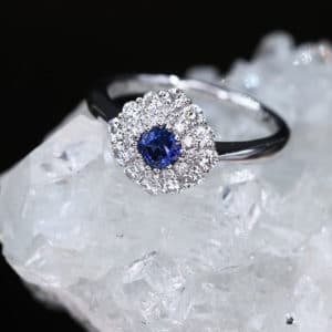 Sapphire cluster engagement ring | CM Weldon