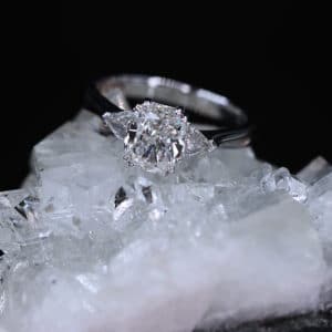 1.6ct Cushion Cut Engagement Ring | CM Weldon